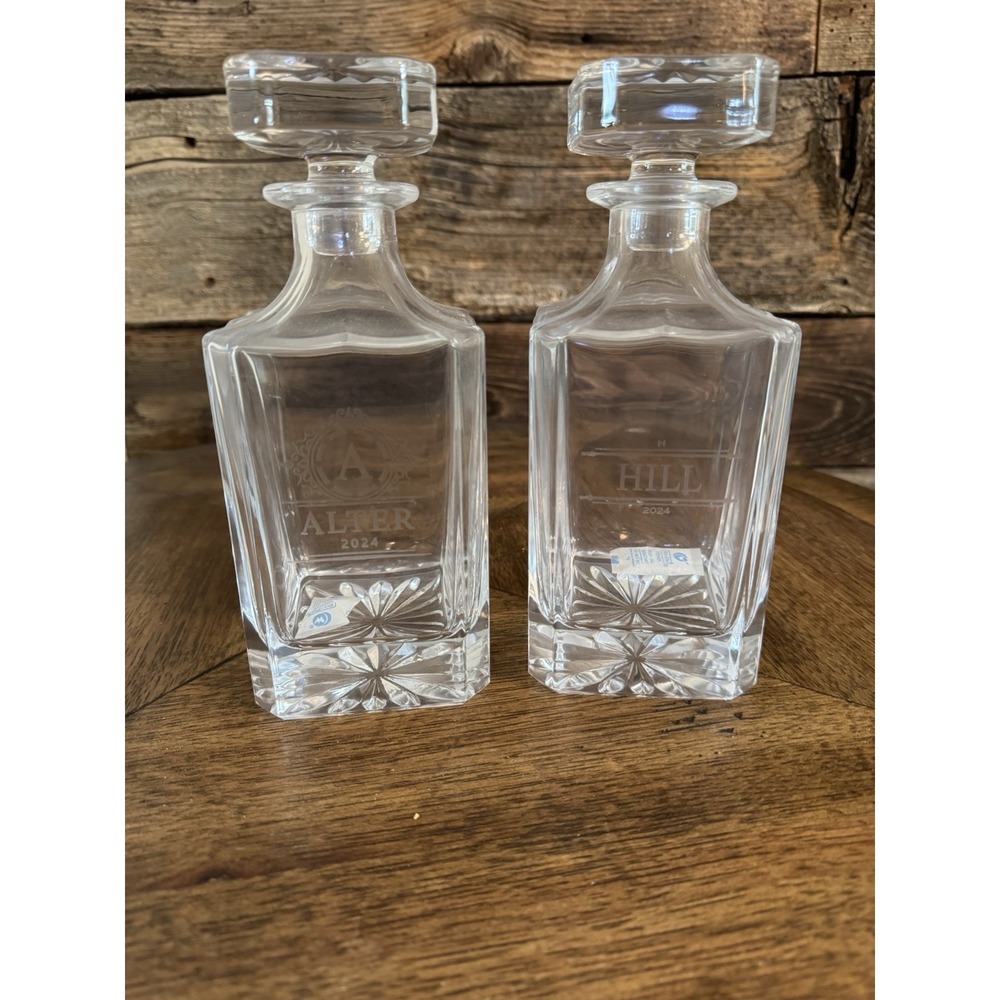 BEAUTIFUL Etched Clear Crystal Whiskey Decanted W/Stopper Jars